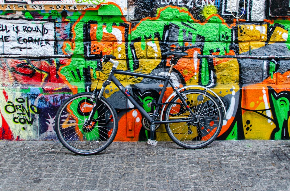 vélo et peinture murale